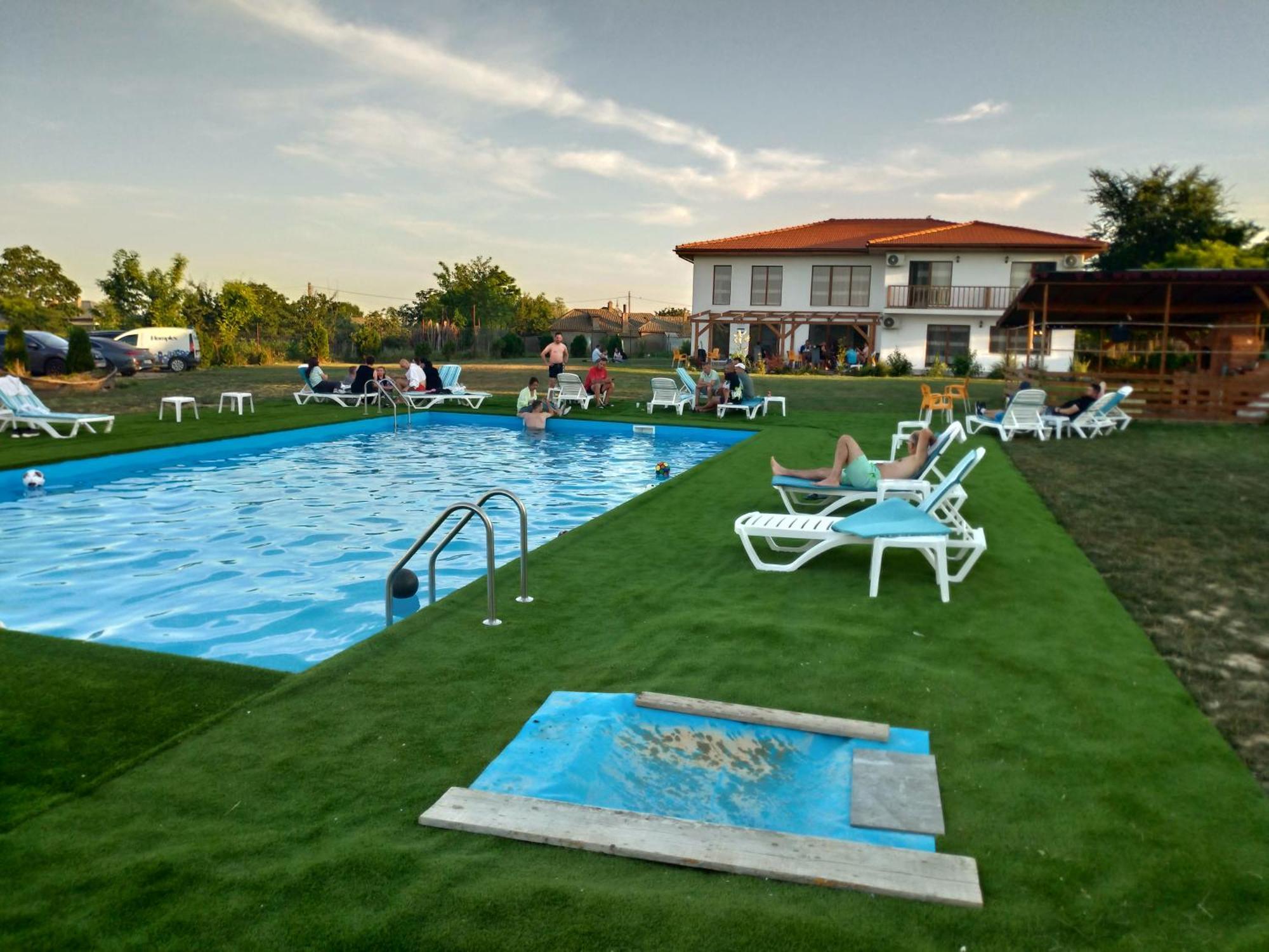 Pensiunea Paradiso Sarinasuf Bagian luar foto